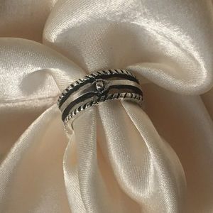 ❤️ 2 for $10 PRICE DROP 
Accented Double Rope adjustable toe ring